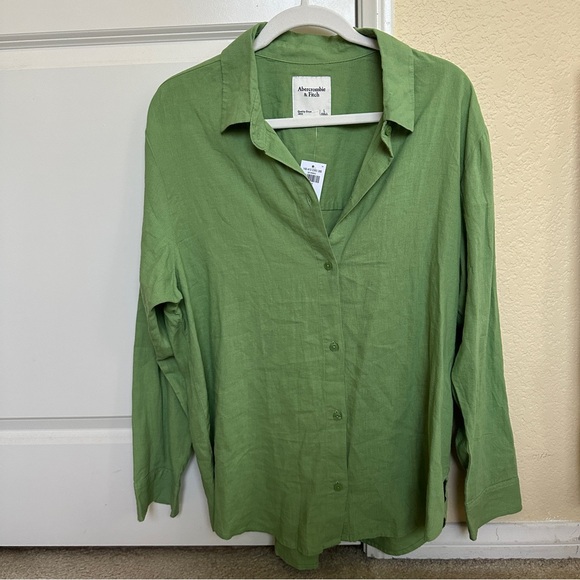 Abercrombie & Fitch Tops - Abercrombie & Fitch Button Up Long Sleeve
